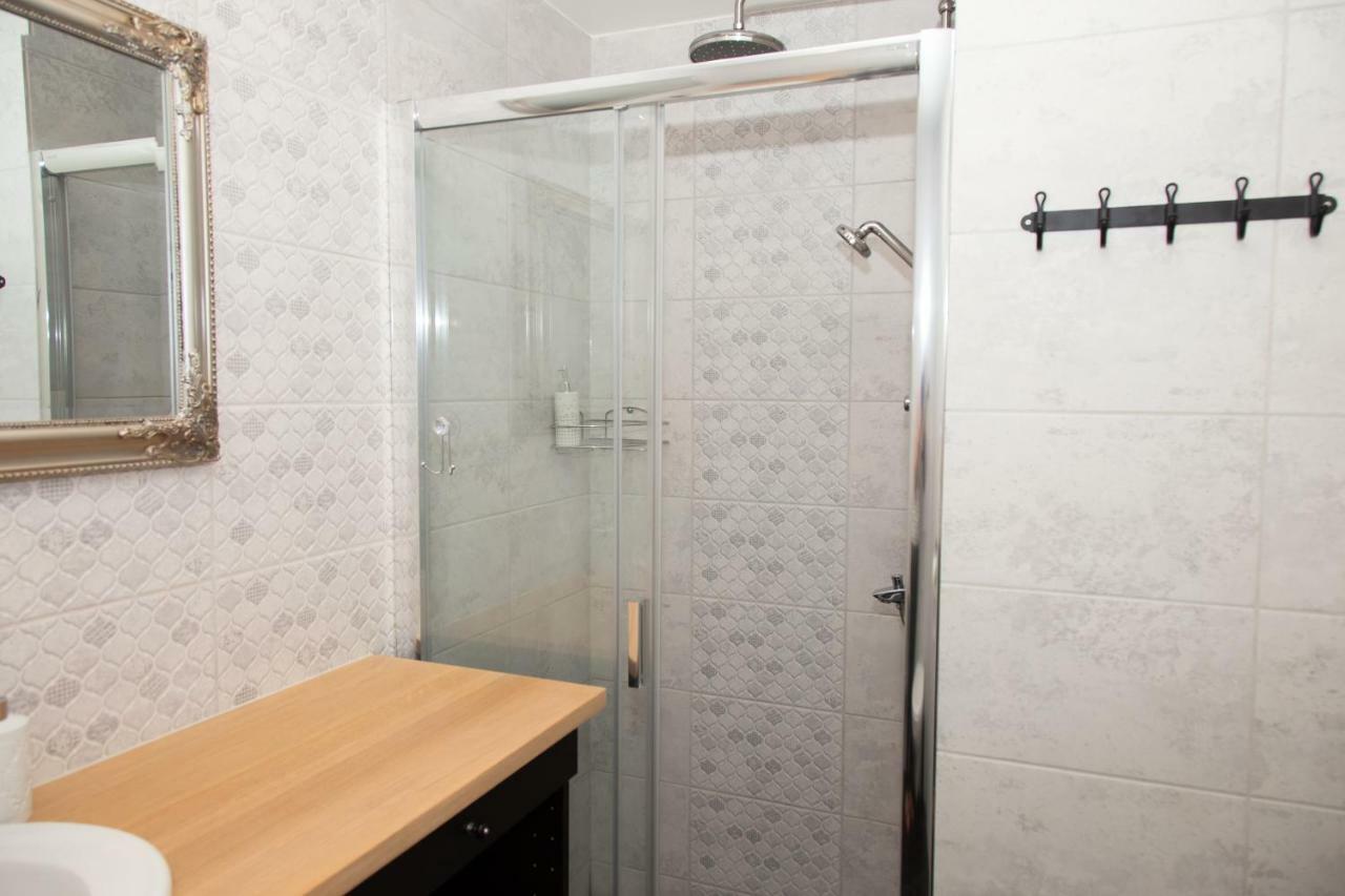 Old Town Apartment - Self Check In Võru Extérieur photo
